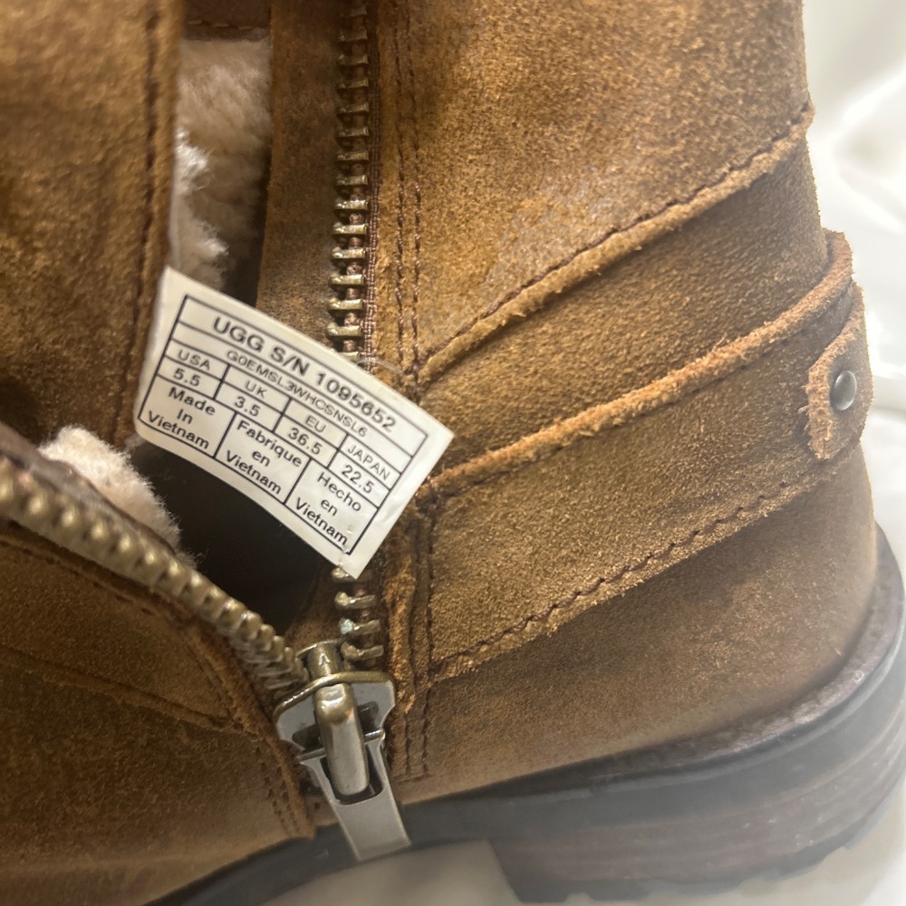 Ugg Sherpa Lined Boot Size 5.5 - image 5